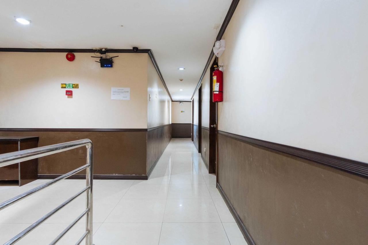 Reddoorz @ Bonifacio St Cebu Hotel Eksteriør billede